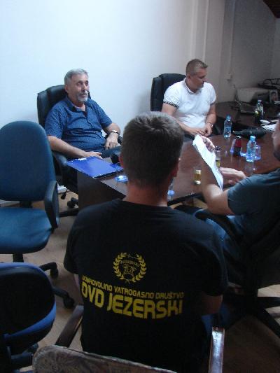 JAČANJE KAPACITETA DOBROVOLJNIH VATROGASNIH DRUŠTAVA NA PODRUČJU UNSKO-SANSKOG KANTONA